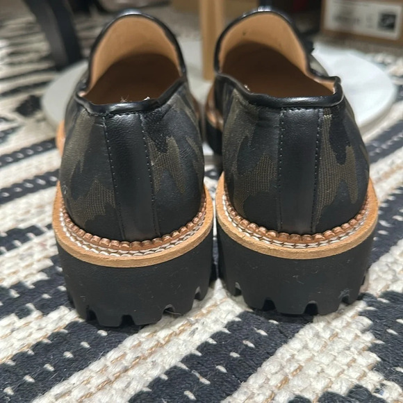 New Jon Josef Gogo Heeled Loafers sold on anthropologie - Picture 3 of 5